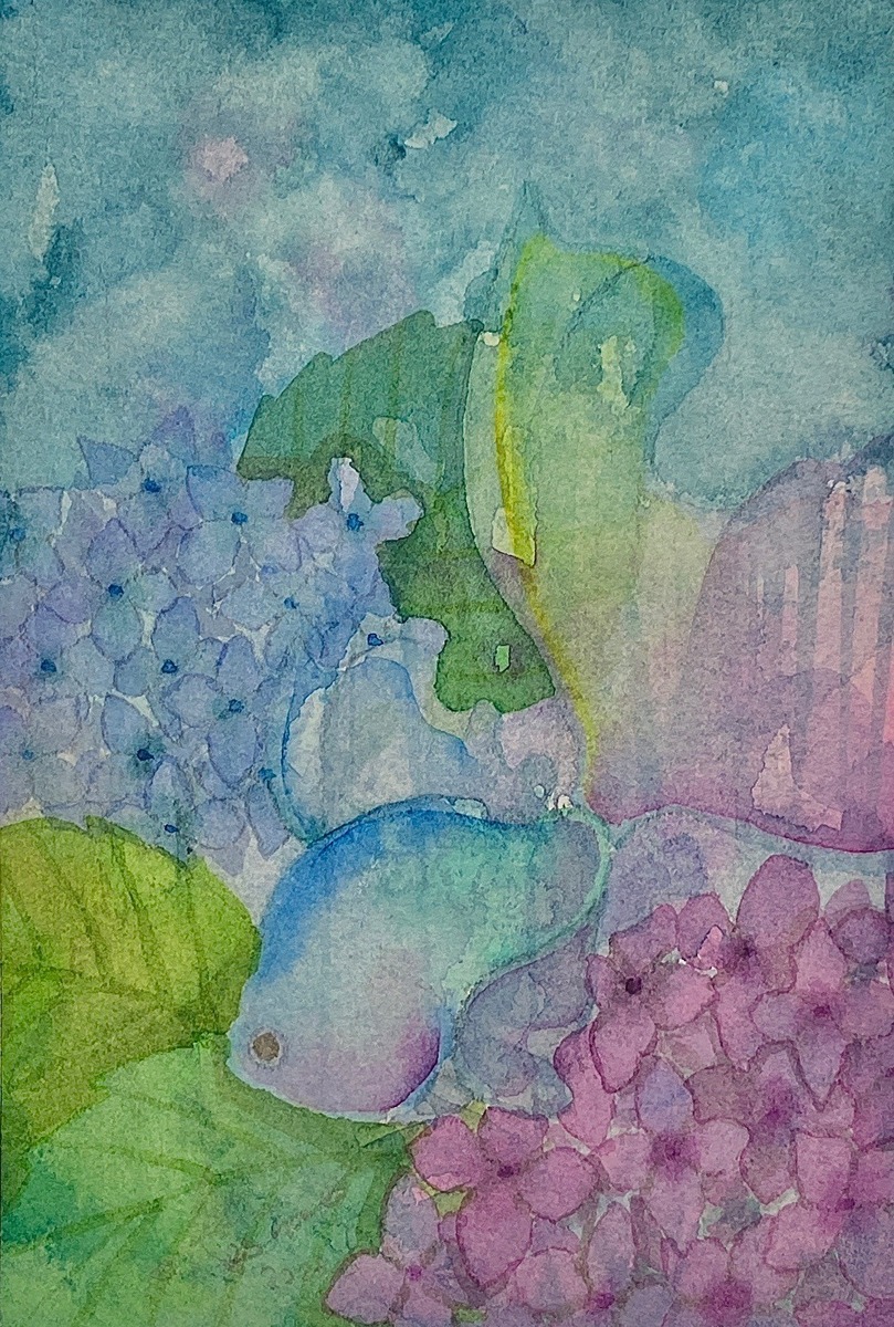 雨の紫陽花と金魚