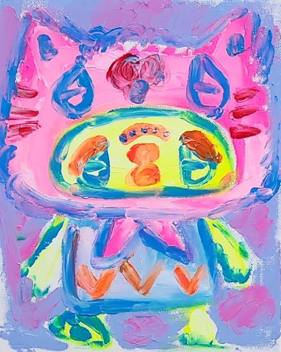 ねこちゃん頭巾をかぶったひよこのピチ