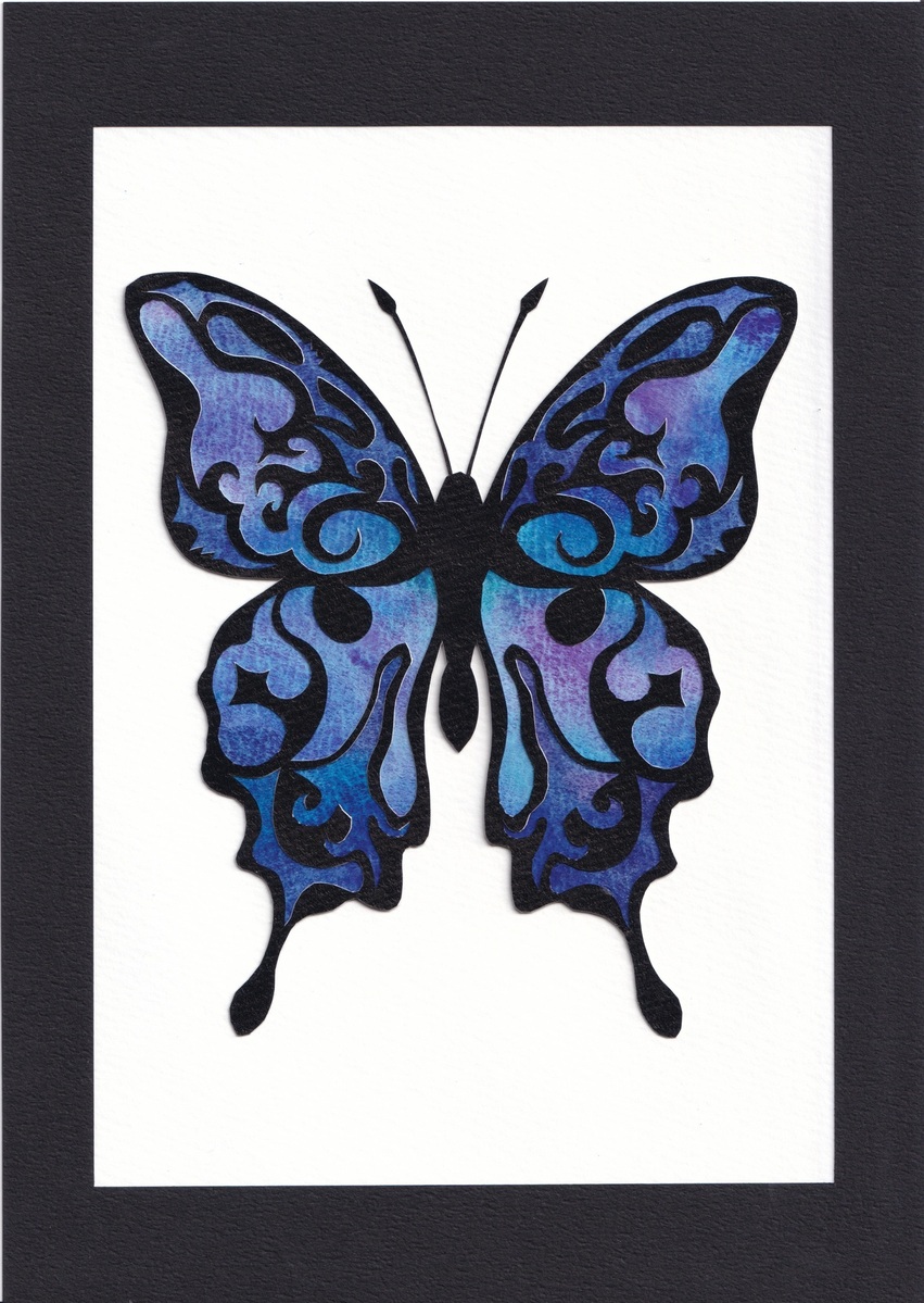 グンジョウツキヨクロハ