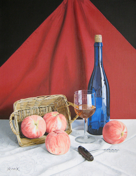 桃と青いワインボトル」 by Hiro.K｜Artmeter｜暮らしを彩るアートが