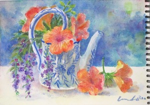 作品名:「青い模様のポットとノウゼンカズラの花」 画家名:「Urara」 コメント:「夏に咲くノウゼンカズラの花とポットを組み合わせて水彩画にしてみました。オレンジ色の花色と白地に青い模様のポットとの組み合わせがとてもさわやかで美しいです。(サイズ:25.8㎝×18.7㎝)」 ART-Meter