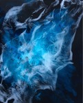 青