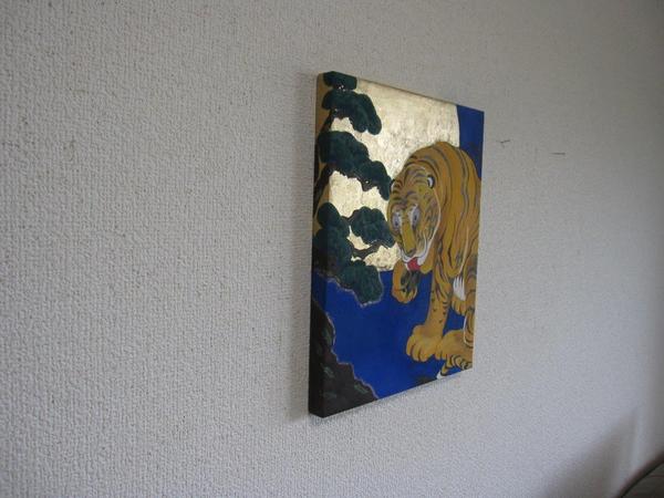 月虎」 by HIKARI|Artmeter|暮らしを彩るアートが、きっと見つかる 月虎」 by HIKARI|Artmeter|暮らしを彩るアートが、きっと見つかる