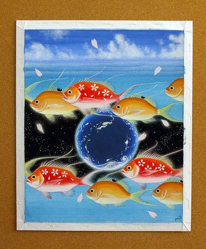 絵の周囲に製作過程で使った縁を残していますので、額のマットに固定する場合などに便利です。不必要な場合はカットしてください。