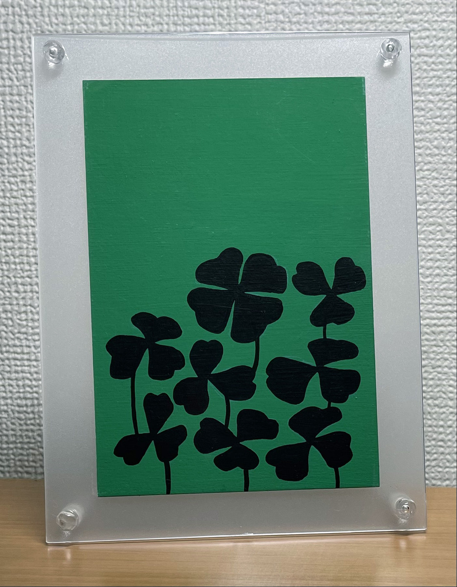 額装です。100均のフレームでこんな感じです。