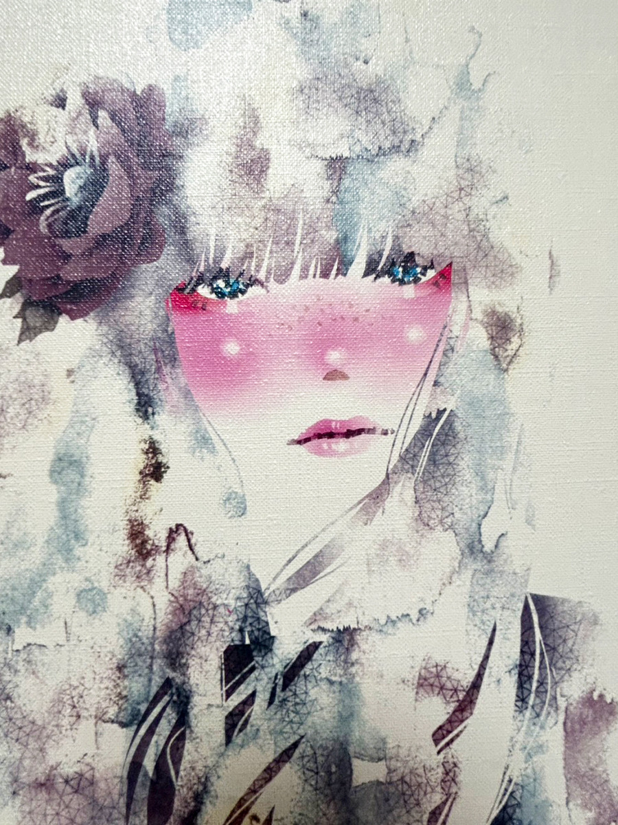 瞳の色にもこだわっています。