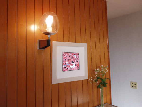 ピンクの花と蝶たち」 by A Hirasawa｜Artmeter｜暮らしを彩る