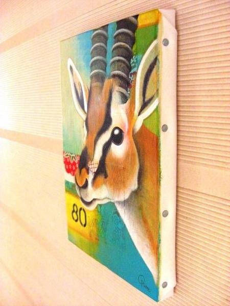張キャンバス作品なので、額縁なしでも良い感じに飾れます。